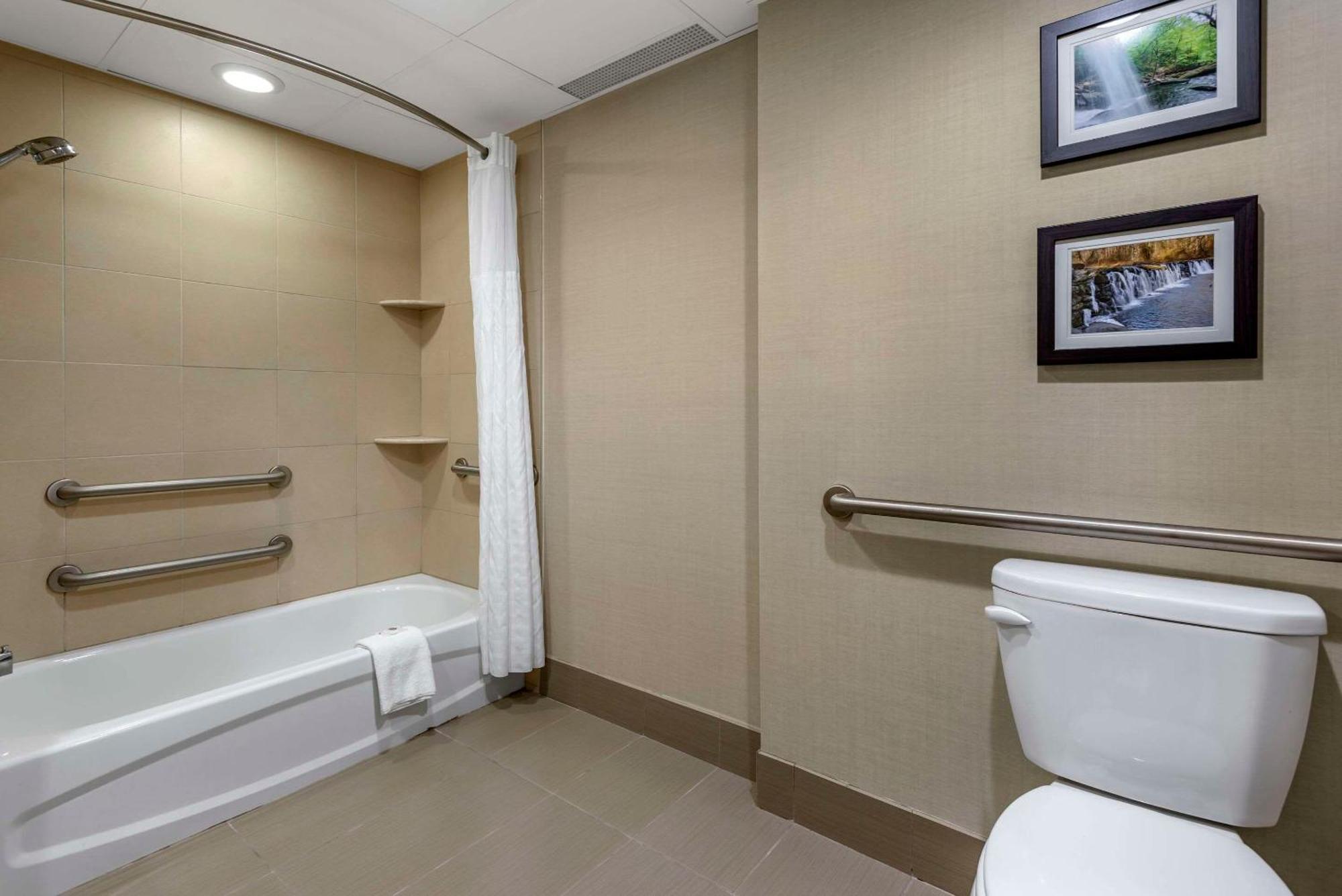 Comfort Inn & Suites Glen Mills - West Chester Luaran gambar